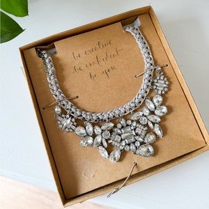 Like new Chloe + Isabel statement necklace